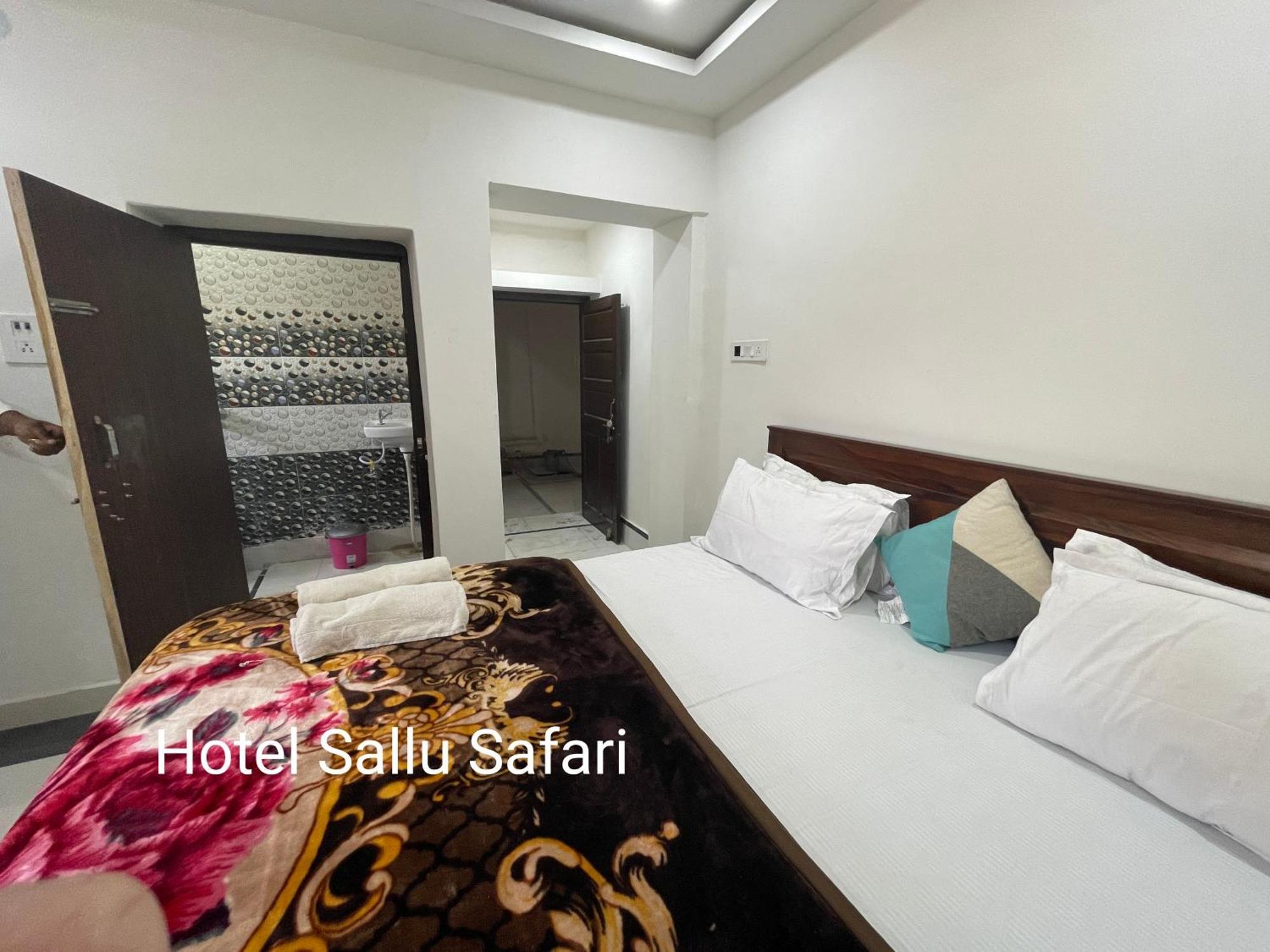 Hotel Sallu Safari Jaisalmer Dış mekan fotoğraf