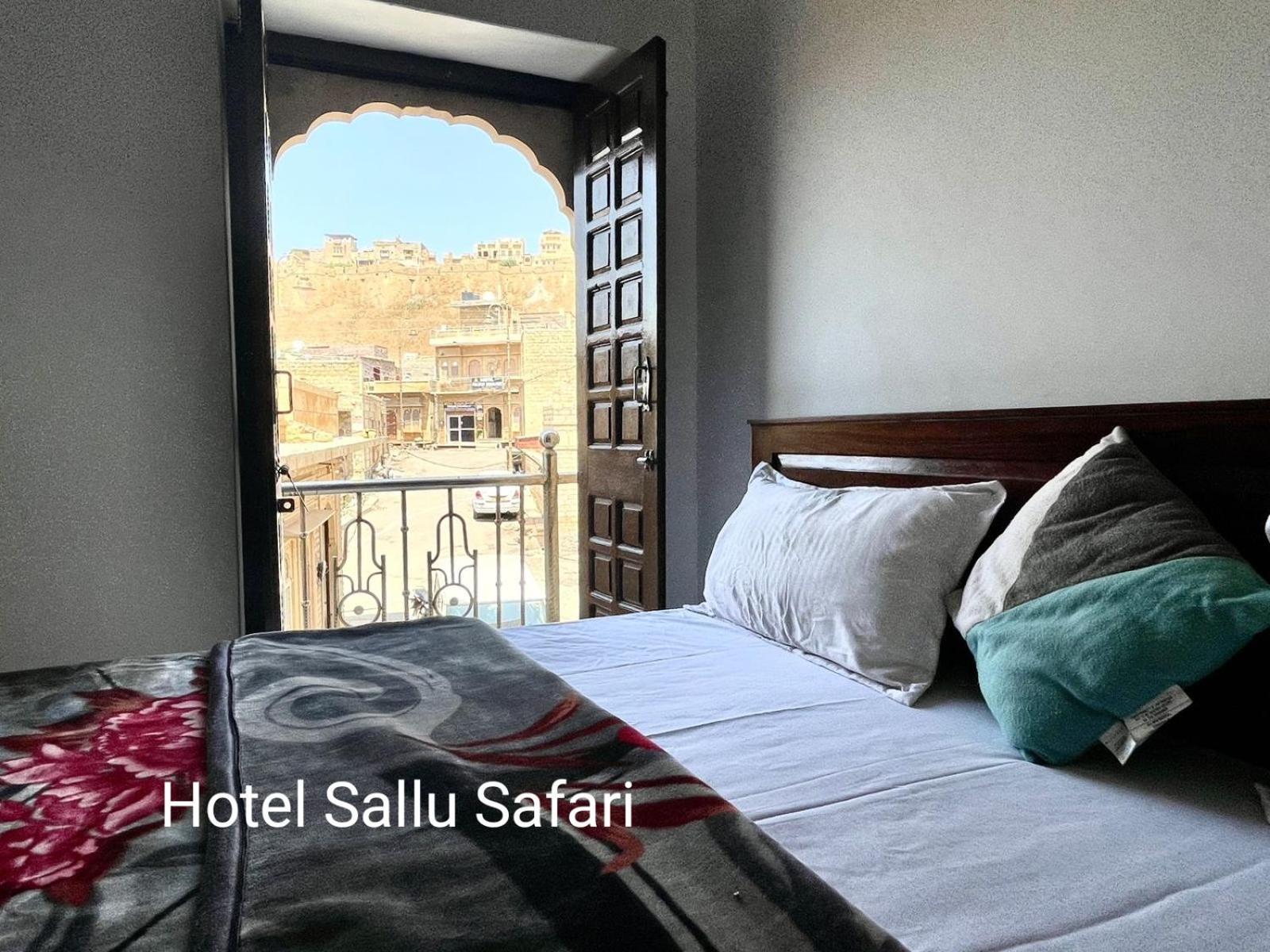 Hotel Sallu Safari Jaisalmer Dış mekan fotoğraf