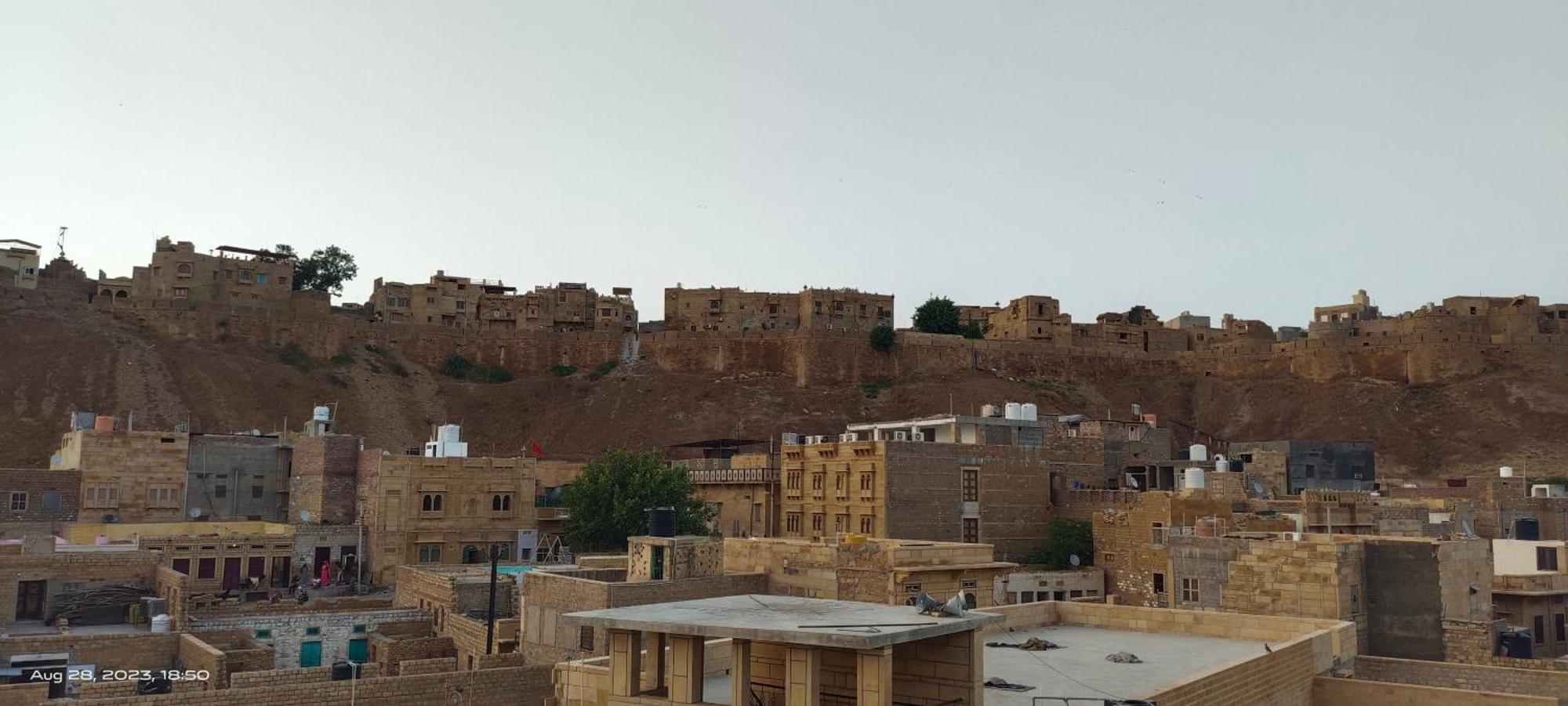 Hotel Sallu Safari Jaisalmer Dış mekan fotoğraf
